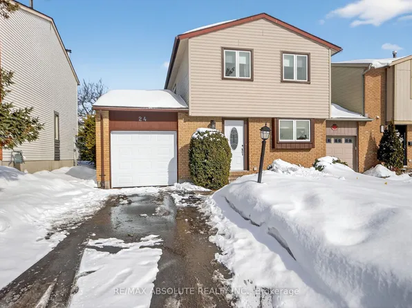 24 Whelan Dr, Ottawa, ON K2J 2J9