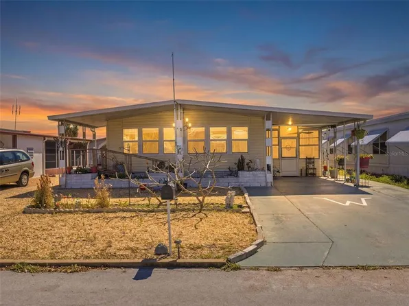 7402 Cascade Dr, Hudson, FL 34667