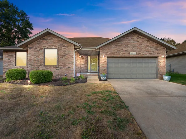 3323 E Lark Street, Springfield, MO 65804