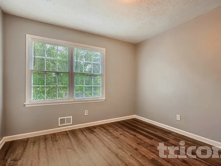 847 Raintree Way SE — Photo 10
