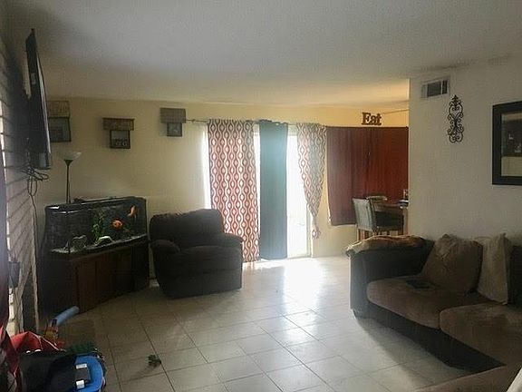 2nd image of 1205 Doreen Ct