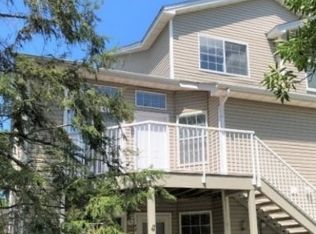 44 Ray Ct, Bedminster, NJ 07921