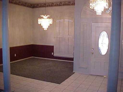 3rd image of 11004 Wineview Dr