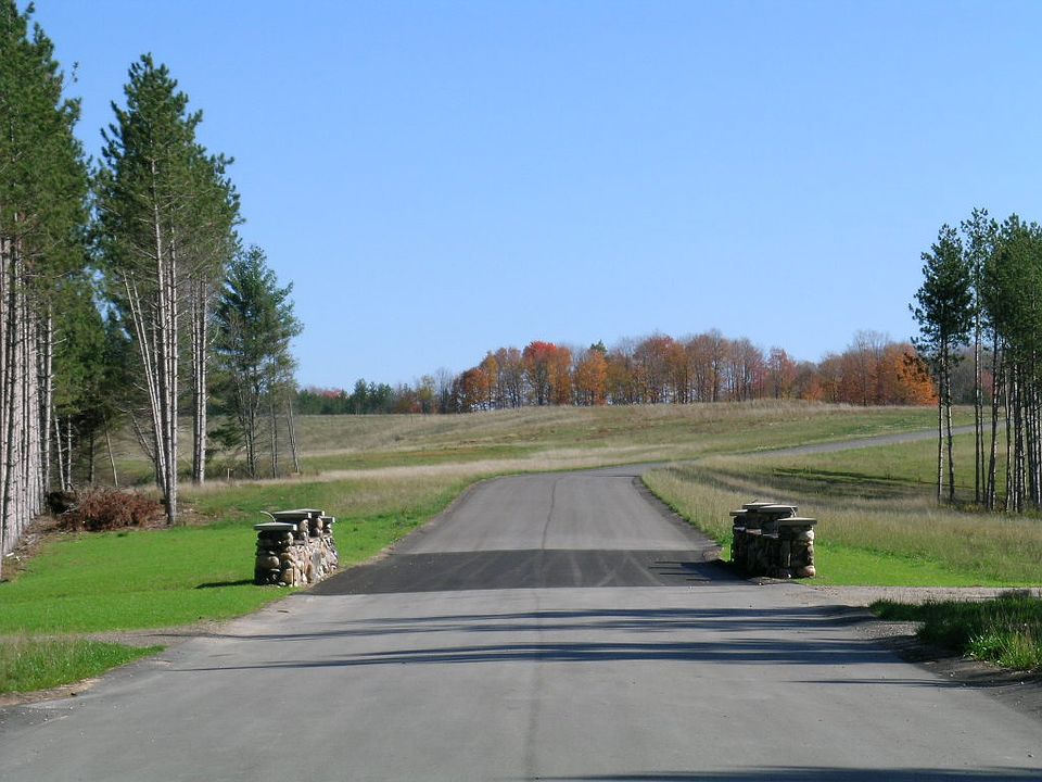 1st image of 4839 Panoram Dr ##4