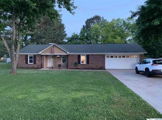 102 Elton Dr, Meridianville, AL 35759