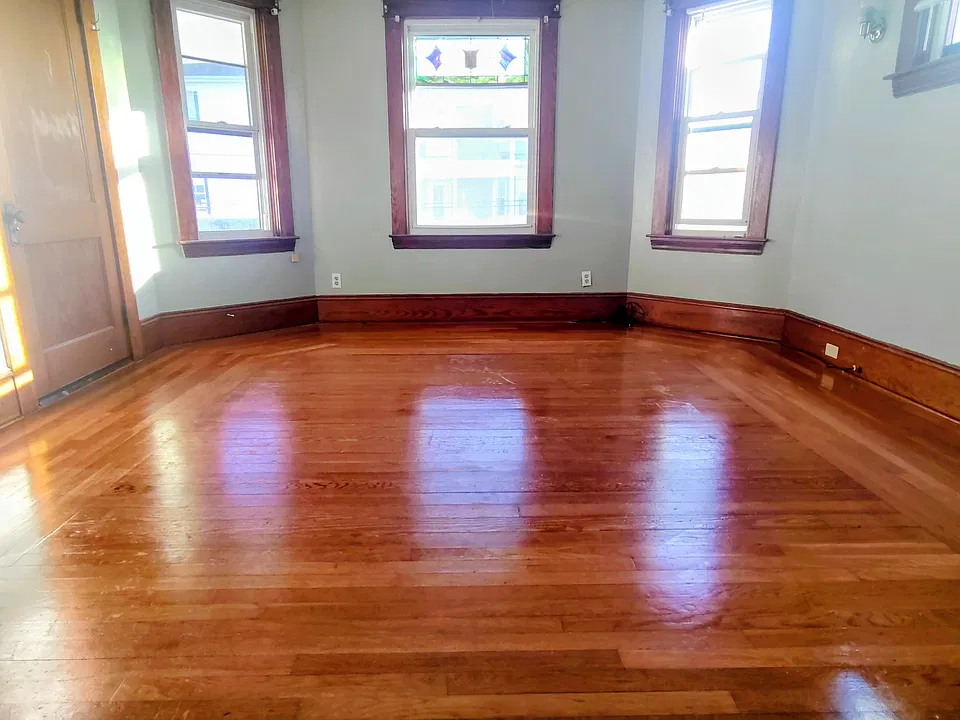 92 Weetamoe St #2