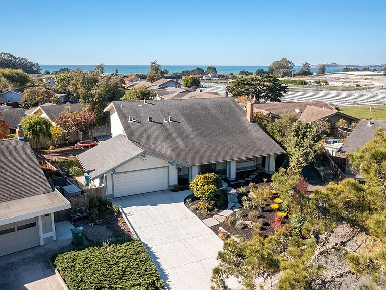 720 Toulouse Ct — Photo 1