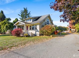 18768 Burkland Rd, Mount Vernon, WA 98274