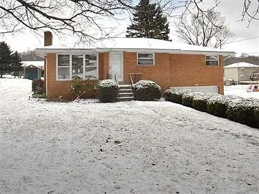 12210 Adams Dr photo 1