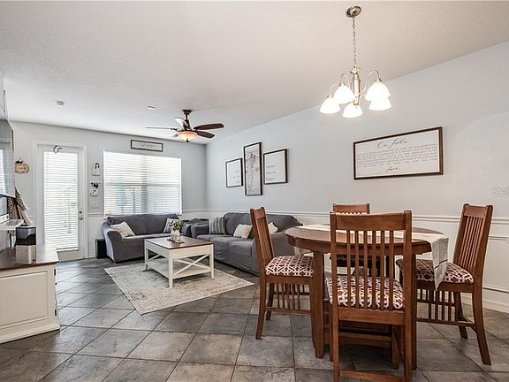 3rd image of 6931 Pasturelands Pl