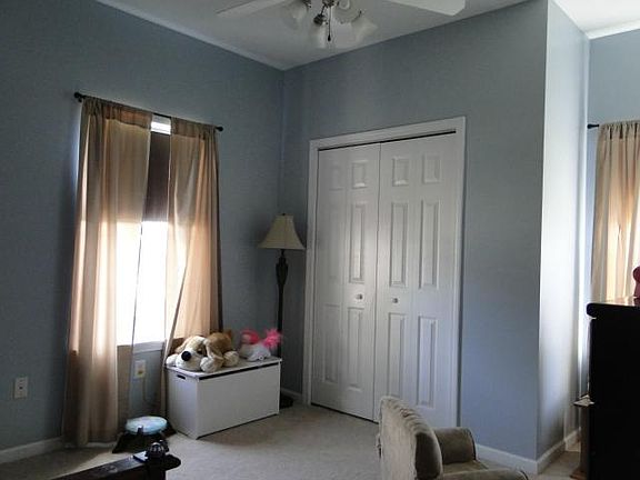 5th image of 4926 Breckenridge Ave