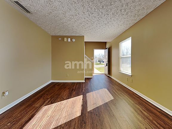 3rd image of 6778 Kinnerton Dr