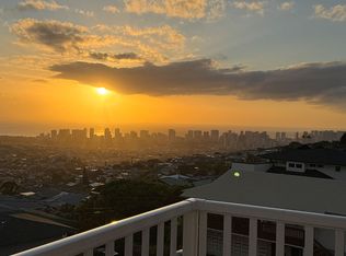 4000 Pakahi Pl, Honolulu, HI 96816
