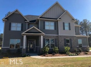 110 Crystal Lake Blvd, Hampton, GA 30228