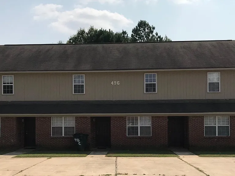 496 Forrest St — Photo 1