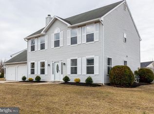 6 Mayapple Rd, Sicklerville, NJ 08081