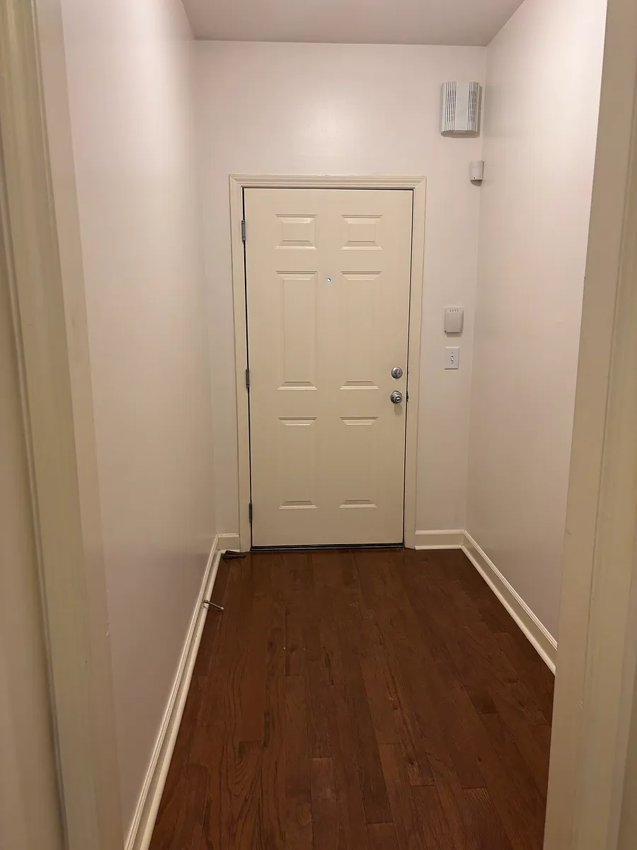 Photo 2 of 12 - 2310 Elliott Ave #307 - Nashville, TN Foyer - 2310 Elliott Ave #307