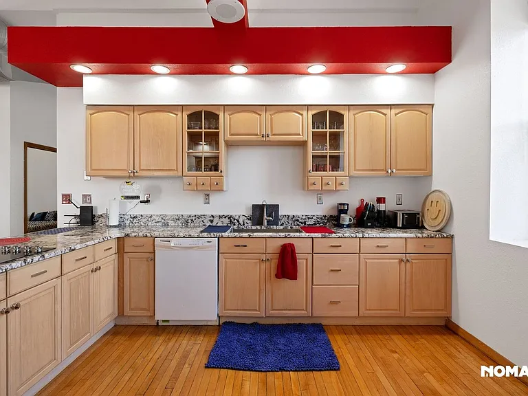 335 N Superior St #5 — Photo 29