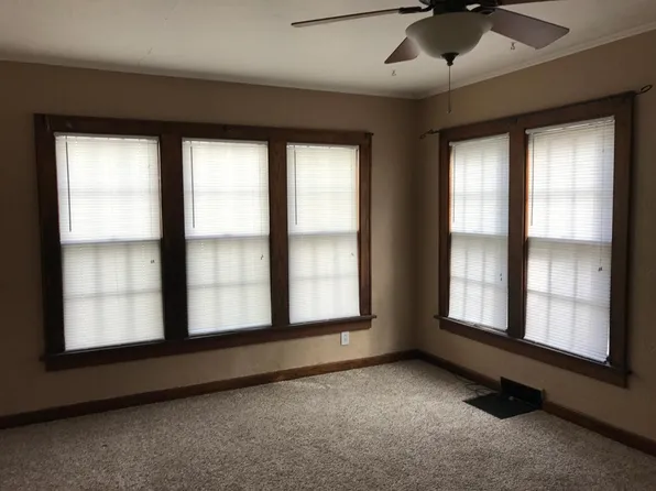 522 E 30th St, Davenport, IA 52803