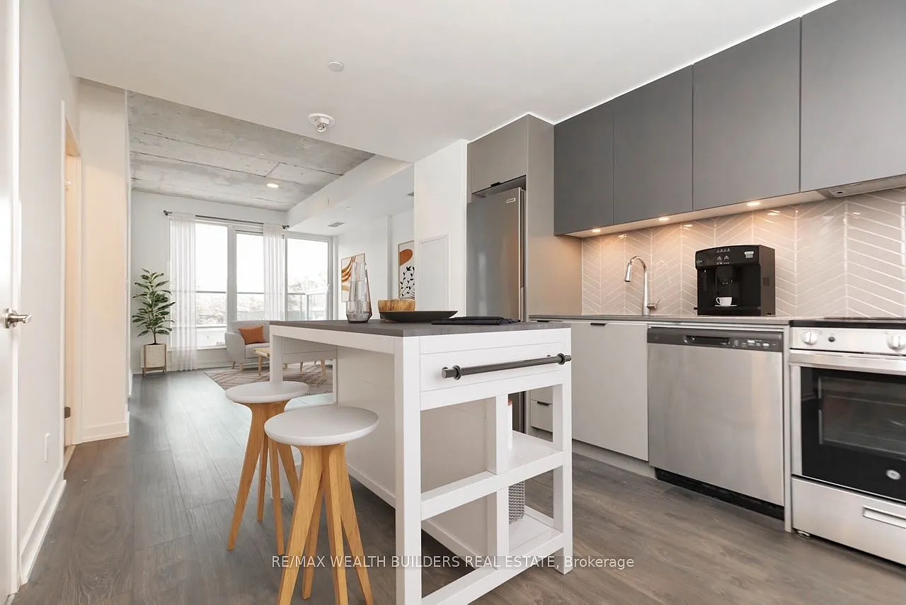 2 bed, $2,600 — Photo 3