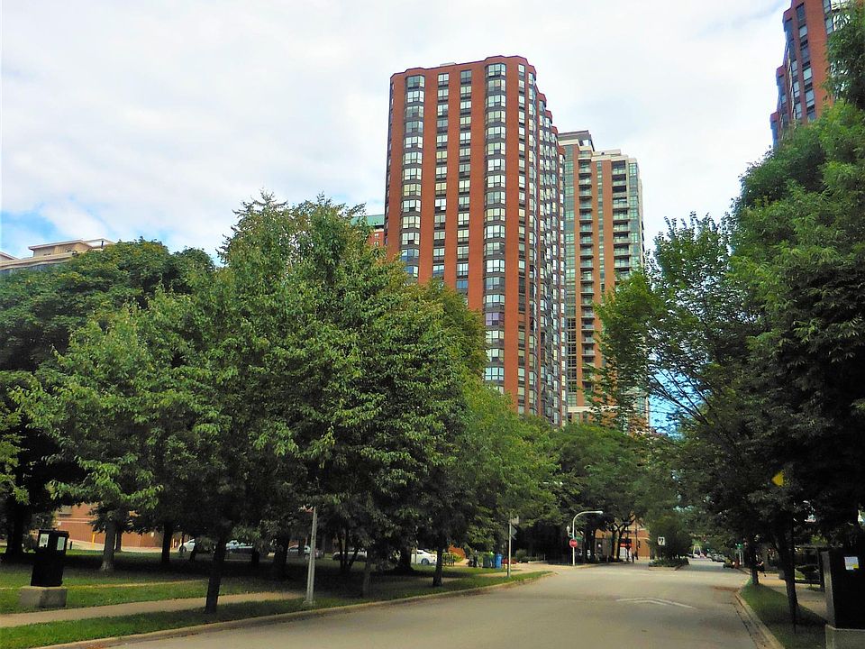1st image of 899 S Plymouth Ct APT 309