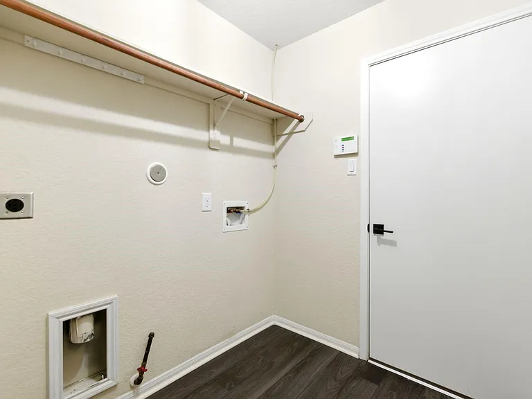15002 Miller Meadows Ln — Photo 32