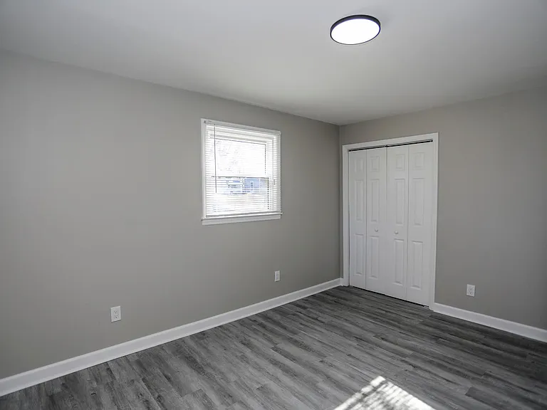 251 Anderson Dr — Photo 14
