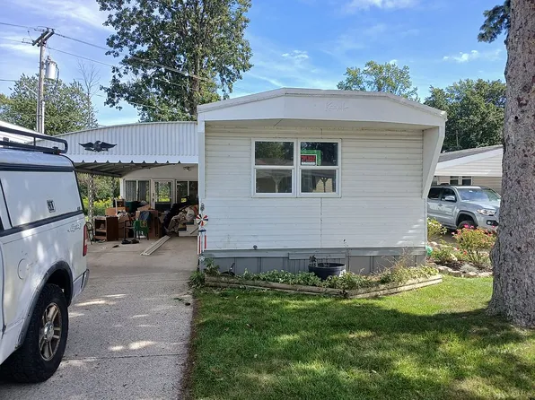 42 Rockland Ave, Clarence, NY 14031