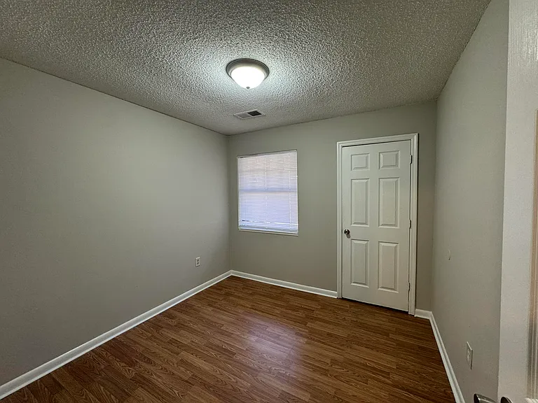 7911 Angel Ct — Photo 11