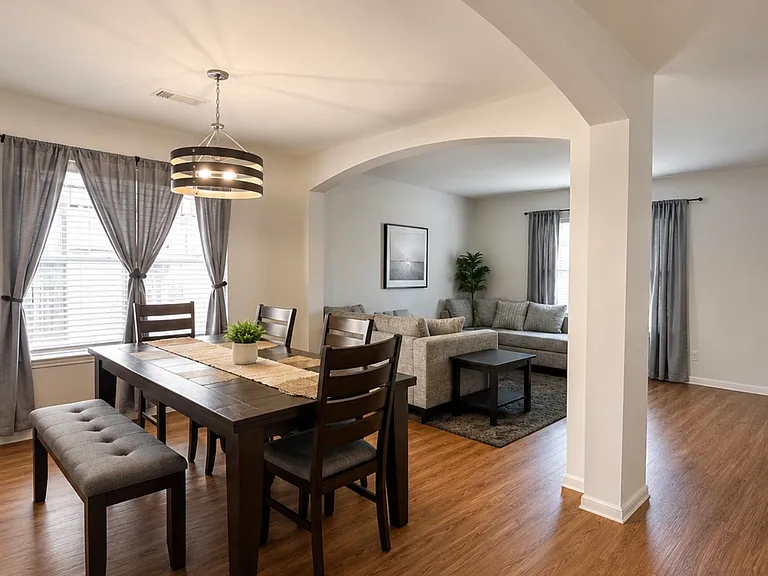 Formal dinning and formal living room when you walk in the front door.