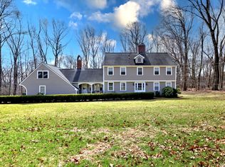 12 Prospect Ct, Woodbridge, CT 06525