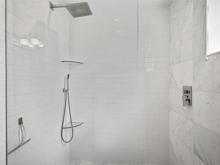 141 Giralda Blvd NE — Photo 44