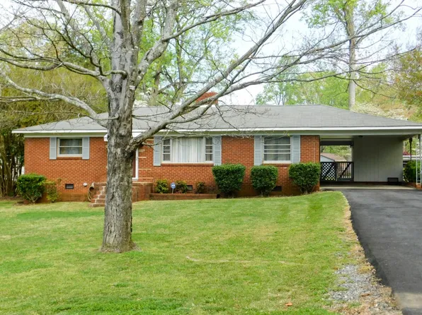 3907 Arvin Dr, Charlotte, NC 28269