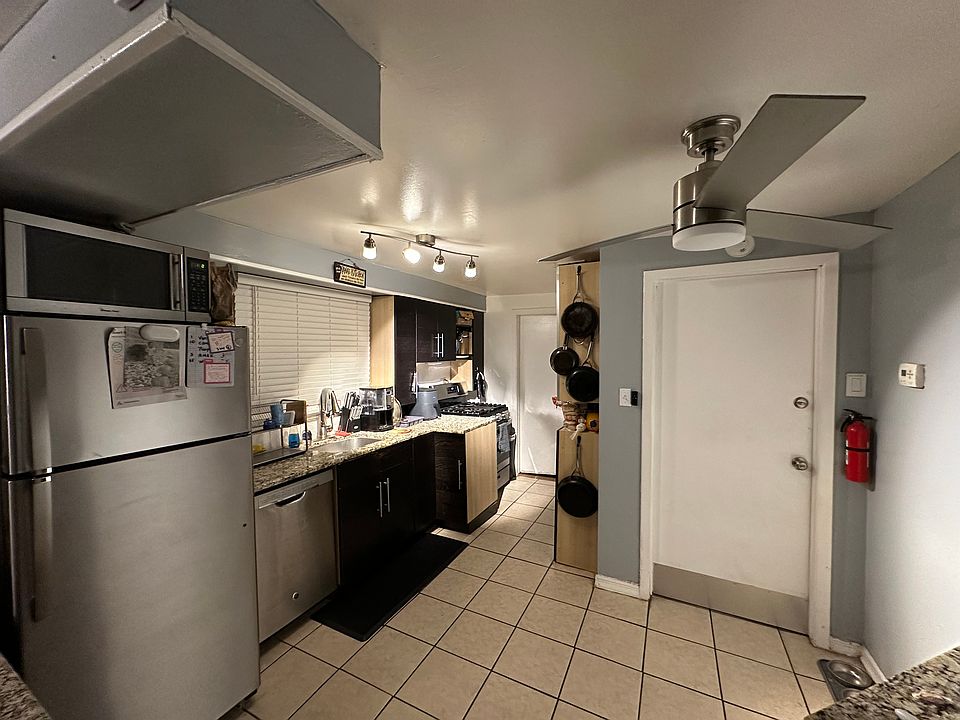 Kitchen / exit door