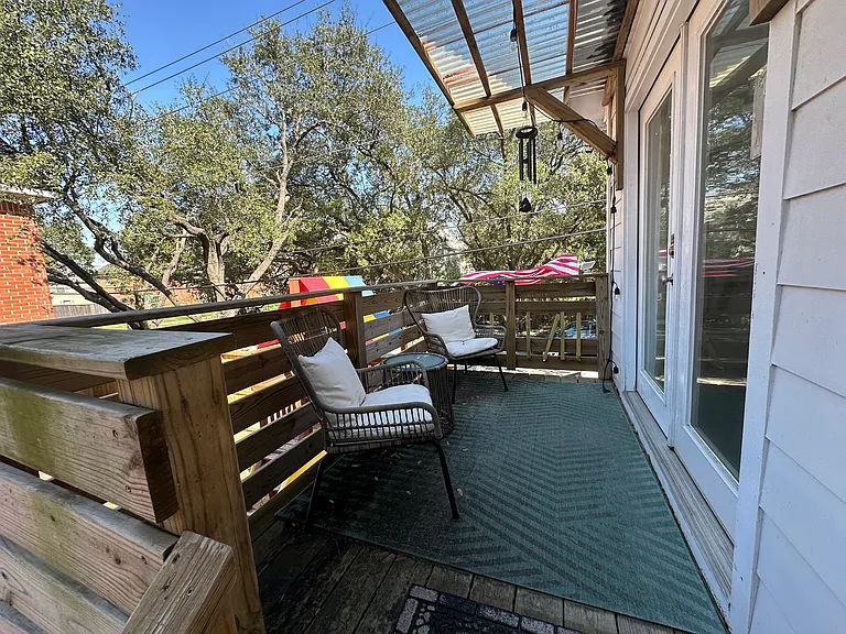 3906 McDuffie St — Photo 1