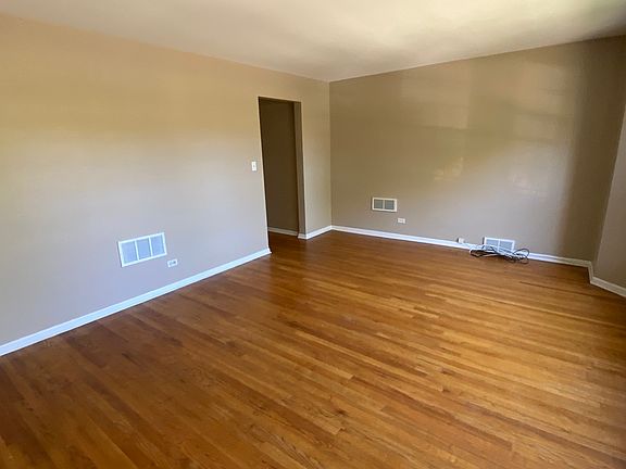 3rd image of 3440 N Linder Ave #1