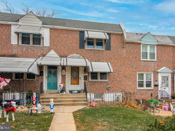 215 N Bishop Ave, Clifton Heights, PA 19018