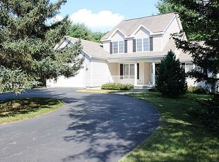 2 Shelter Ln, Cumberland, RI 02864