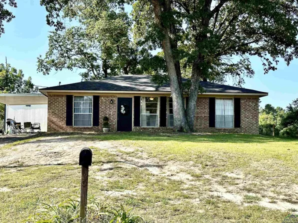 294 Omaha St, Gladewater, TX 75647
