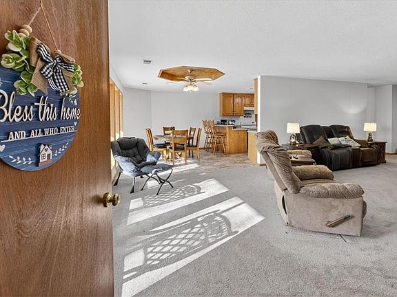 5th image of 3724 N Perrin Rd