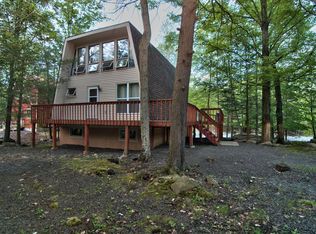2273 W Lakeview Dr, Lake Ariel, PA 18436