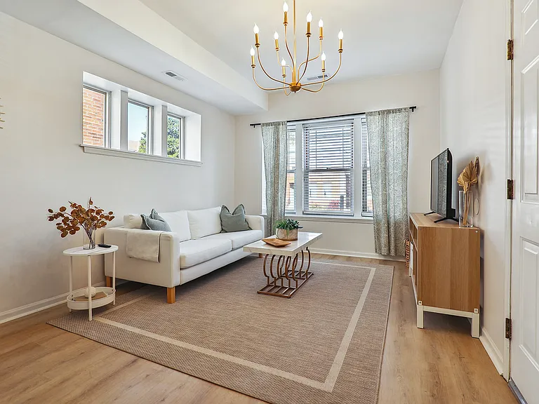 4012 Castleman Ave — Photo 4