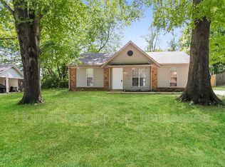 6215 Lynnfield Rd, Horn Lake, MS 38637