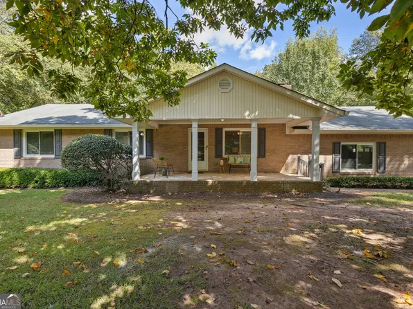 10 Westminister Village Blvd, Sharpsburg, GA 30277