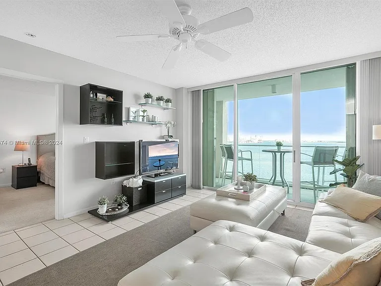 800 Claughton Island Dr #1204 — Photo 7