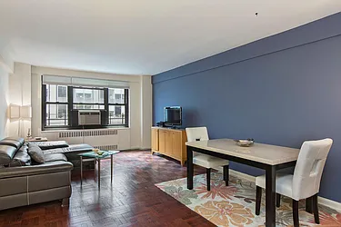 Rented by Avenue Real Estate