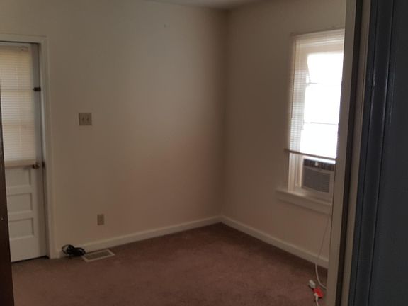 4th image of 3235 Bach Ave #1