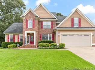 1405 Blue Ribbon Ln, Hope Mills, NC 28348