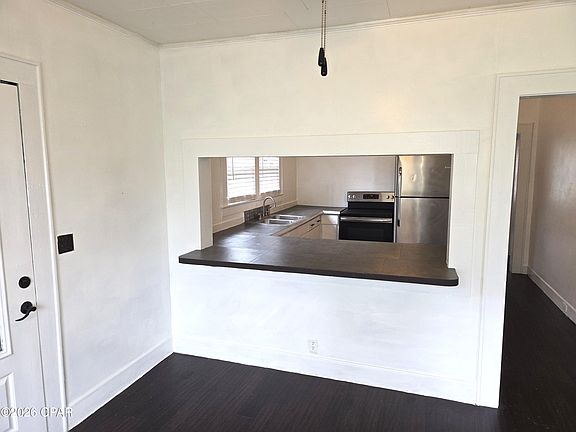 4th image of 2955 Sylvia Dr