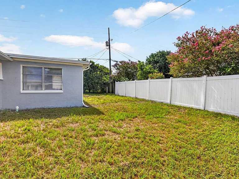 5014 Dove Dr — Photo 17